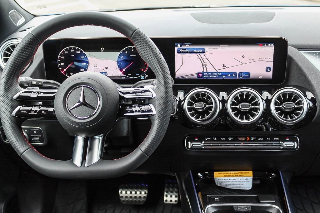 Used 2024 Mercedes-Benz GLA 250 4MATIC image 40