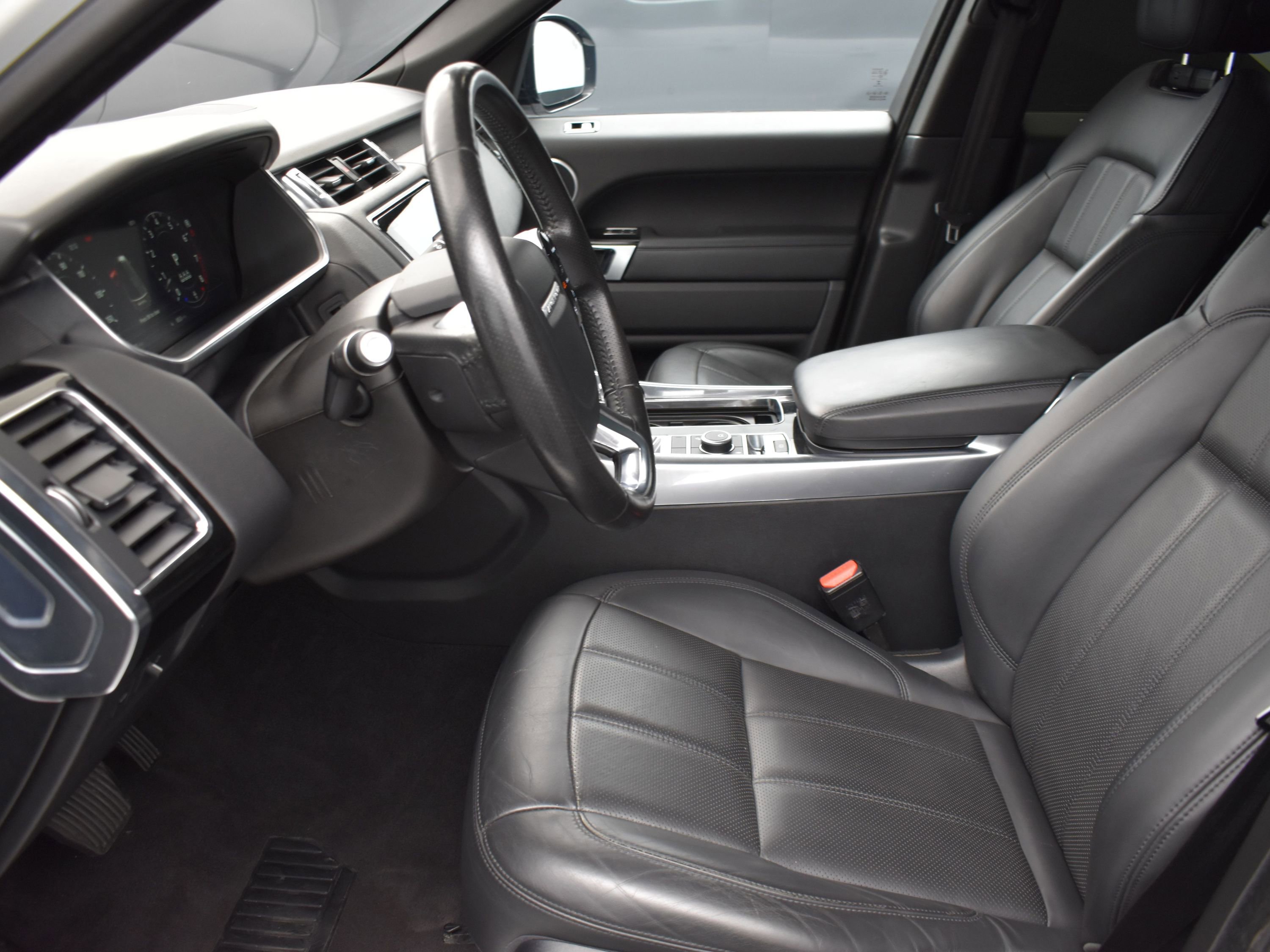 Used 2019 Land Rover Range Rover Sport HSE image 10