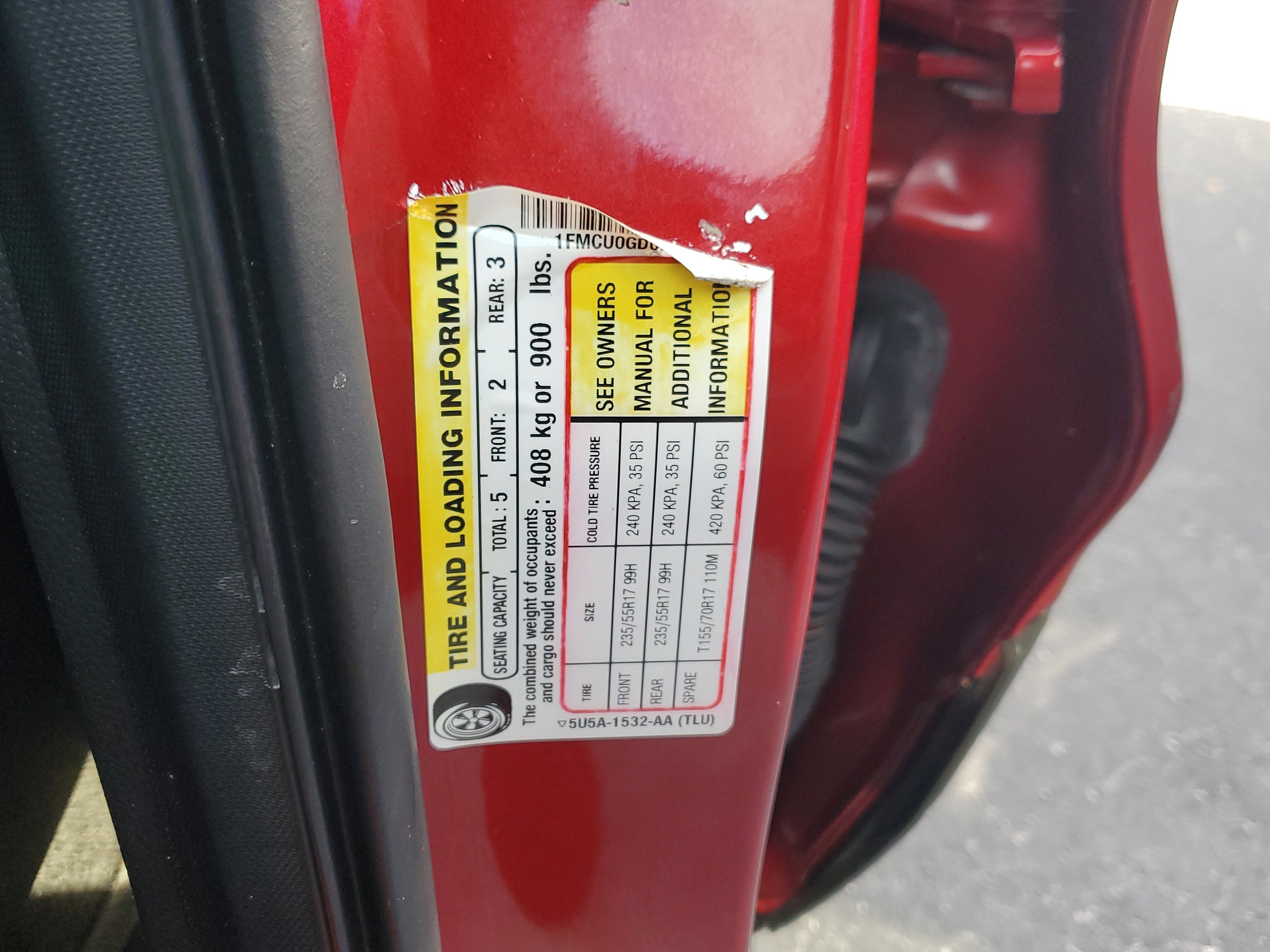 Used 2017 Ford Escape SE image 31