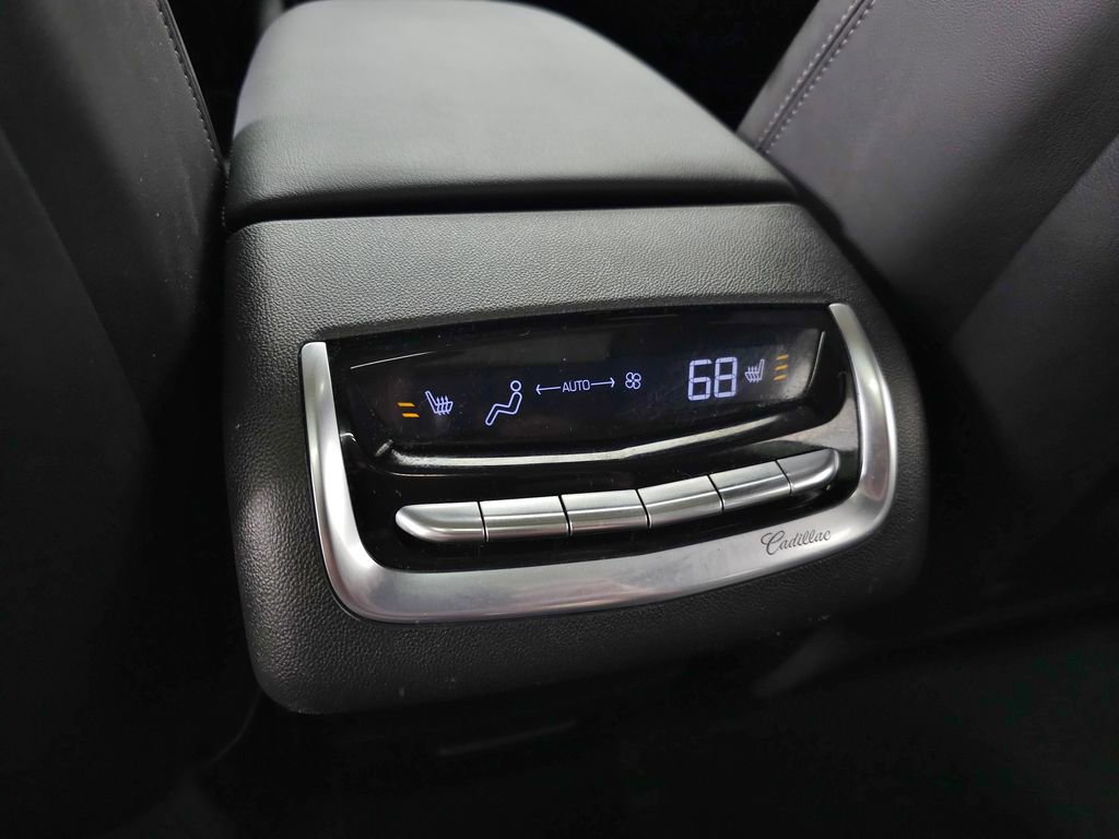 Used 2024 Cadillac XT6 Sport w/ Technology Package AWD/4WD image 43