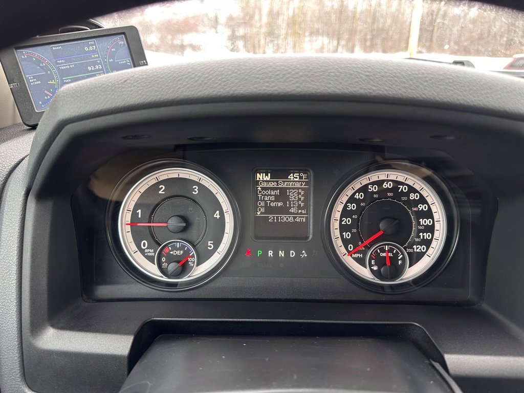 Used 2015 RAM 3500 SLT w/ Cold Weather Group image 23