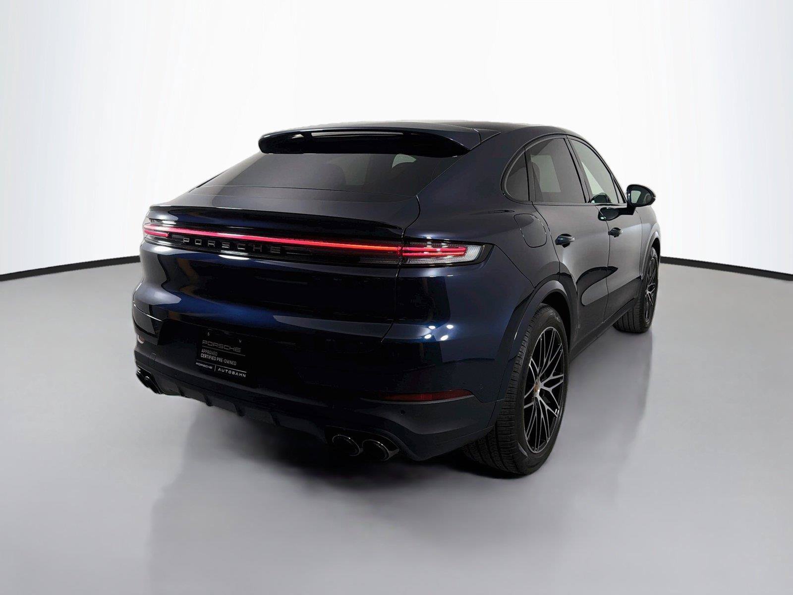 Certified 2025 Porsche Cayenne Coupe AWD/4WD image 7