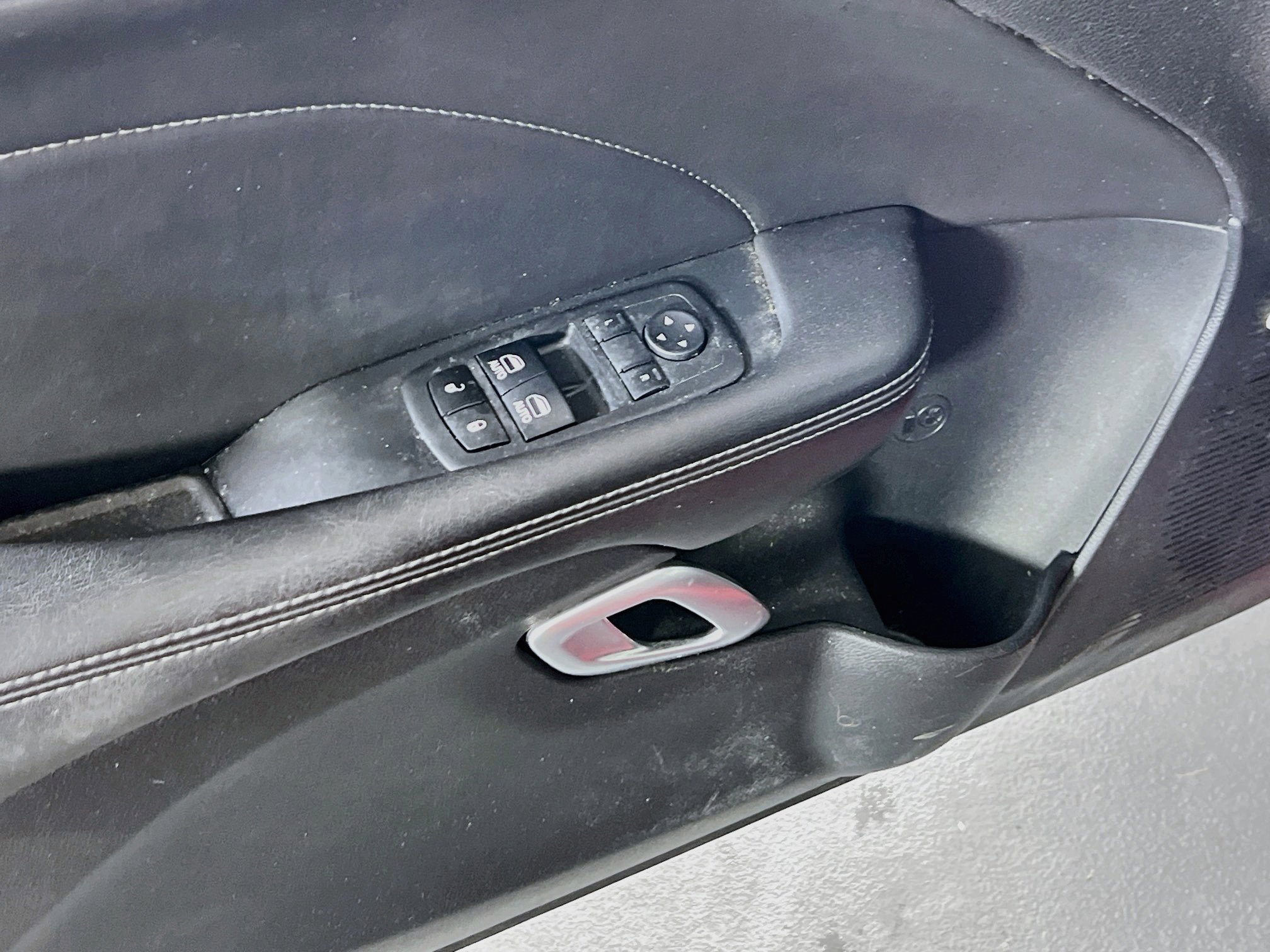 Used 2018 Dodge Challenger SXT Plus image 18