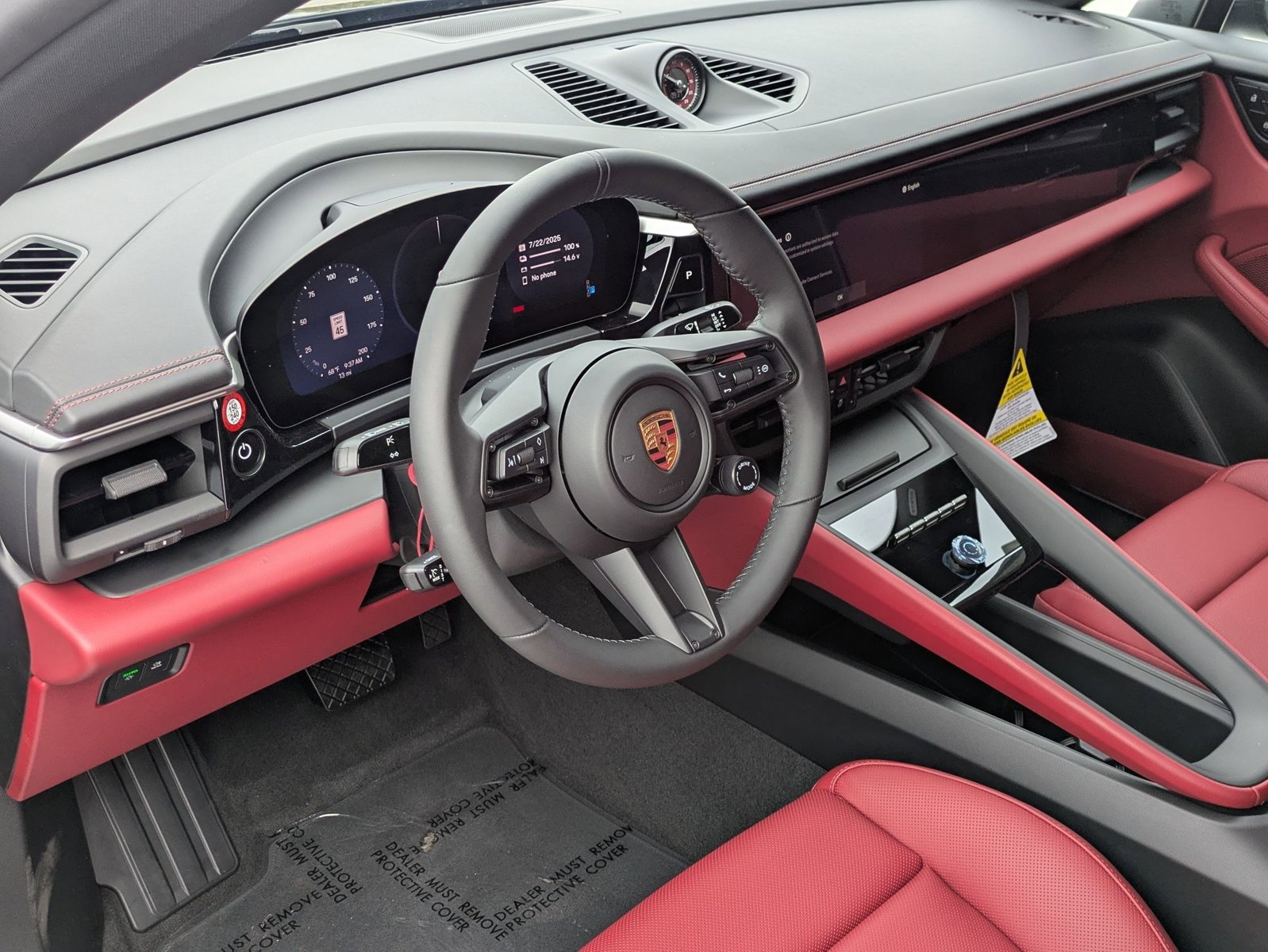 New 2025 Porsche Macan 4 Electric image 4