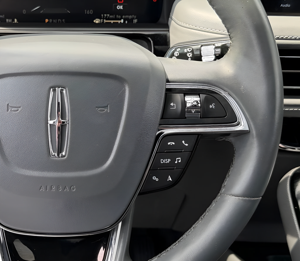 Used 2021 Lincoln Nautilus Reserve FWD image 39