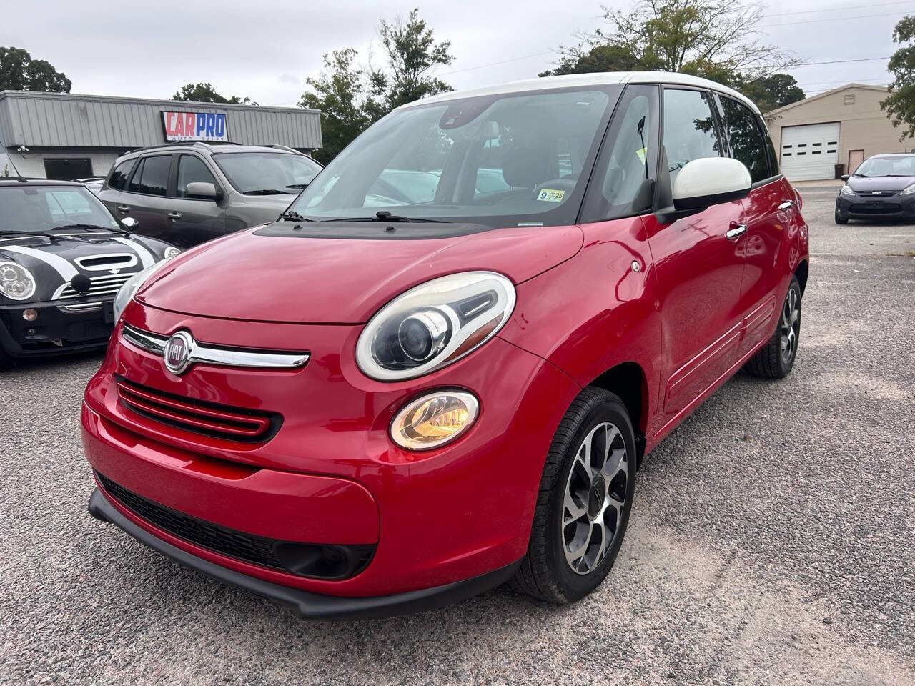Used 2014 FIAT 500L Easy image 2