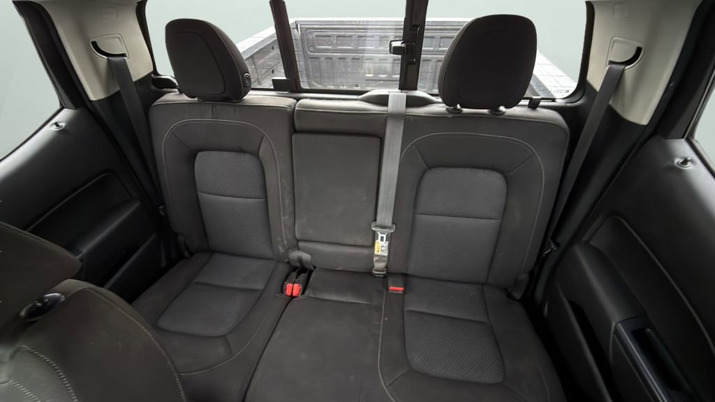 Used 2016 Chevrolet Colorado LT w/ LT Convenience Package image 12