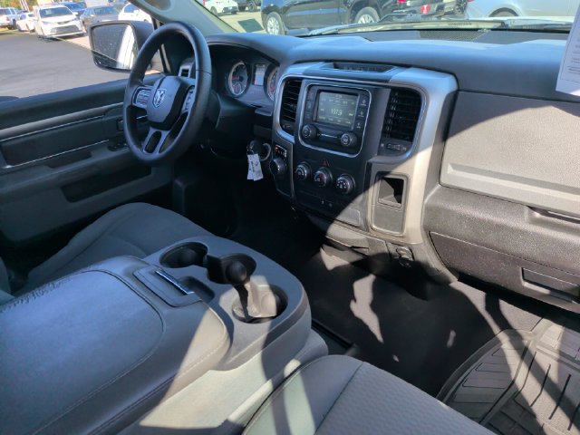 Used 2019 RAM 1500 Classic SLT RWD image 33