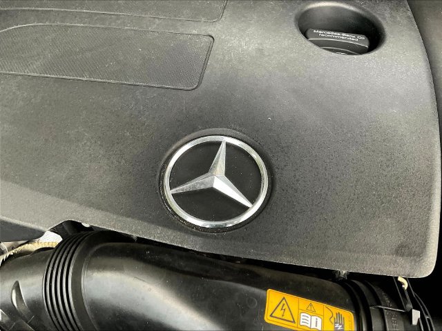 Used 2021 Mercedes-Benz GLE 350 w/ Premium Package image 32