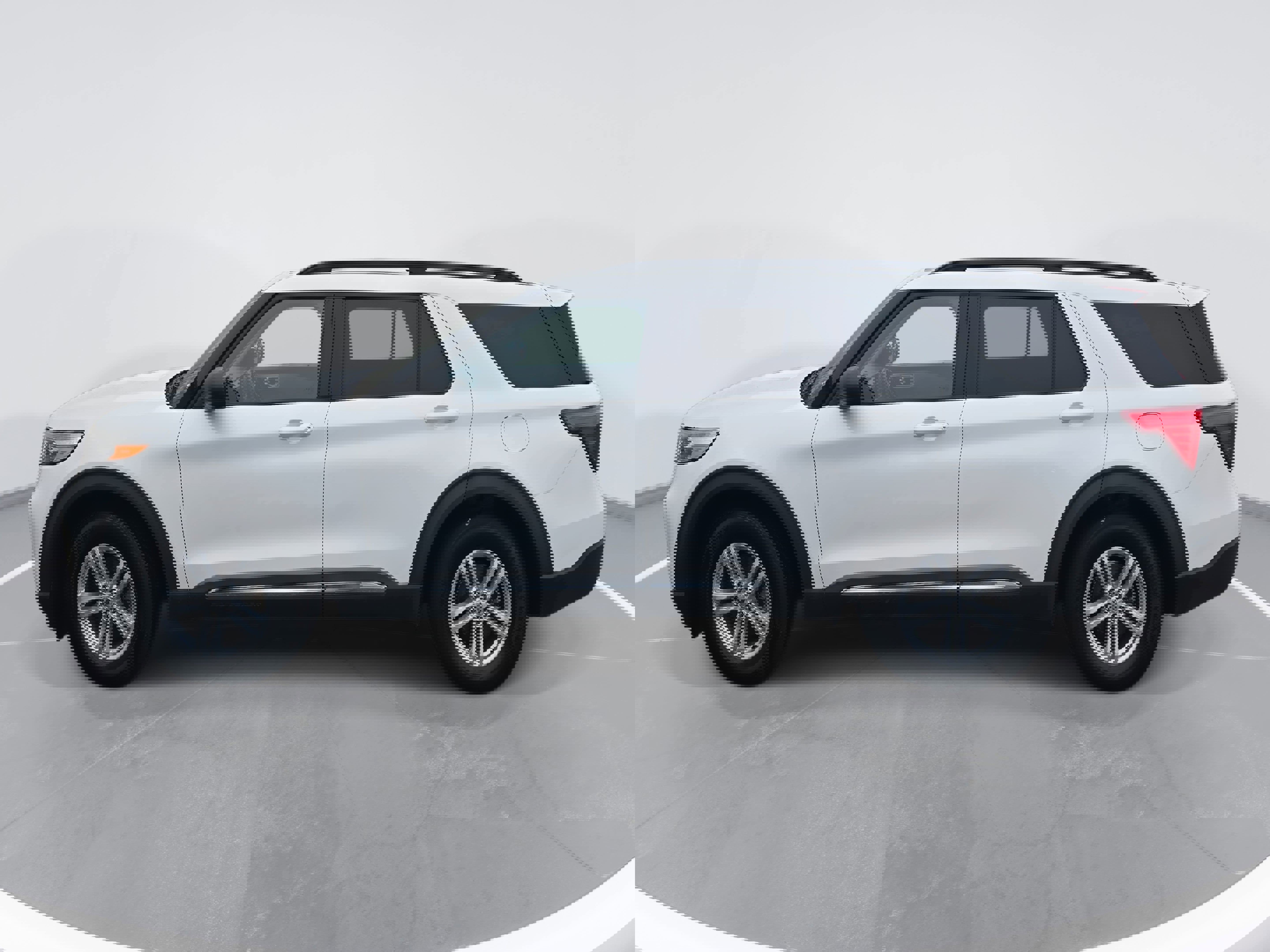 Used 2021 Ford Explorer XLT w/ Equipment Group 202A image 8