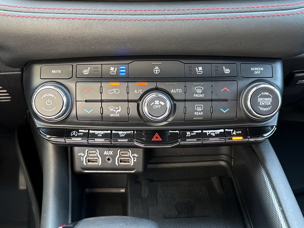 Used 2024 Dodge Durango GT AWD/4WD image 24
