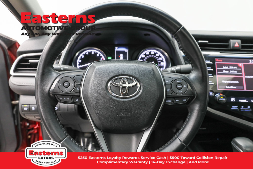 Used 2018 Toyota Camry SE w/ Audio Package FWD image 11