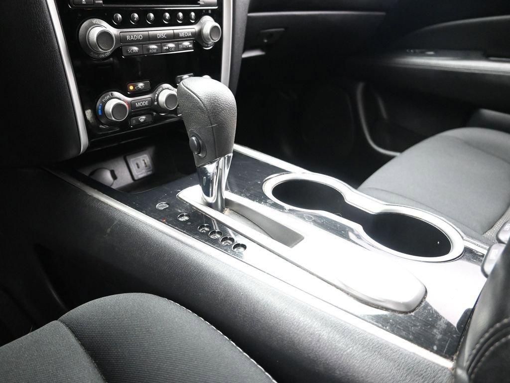 Used 2019 Nissan Pathfinder S image 15