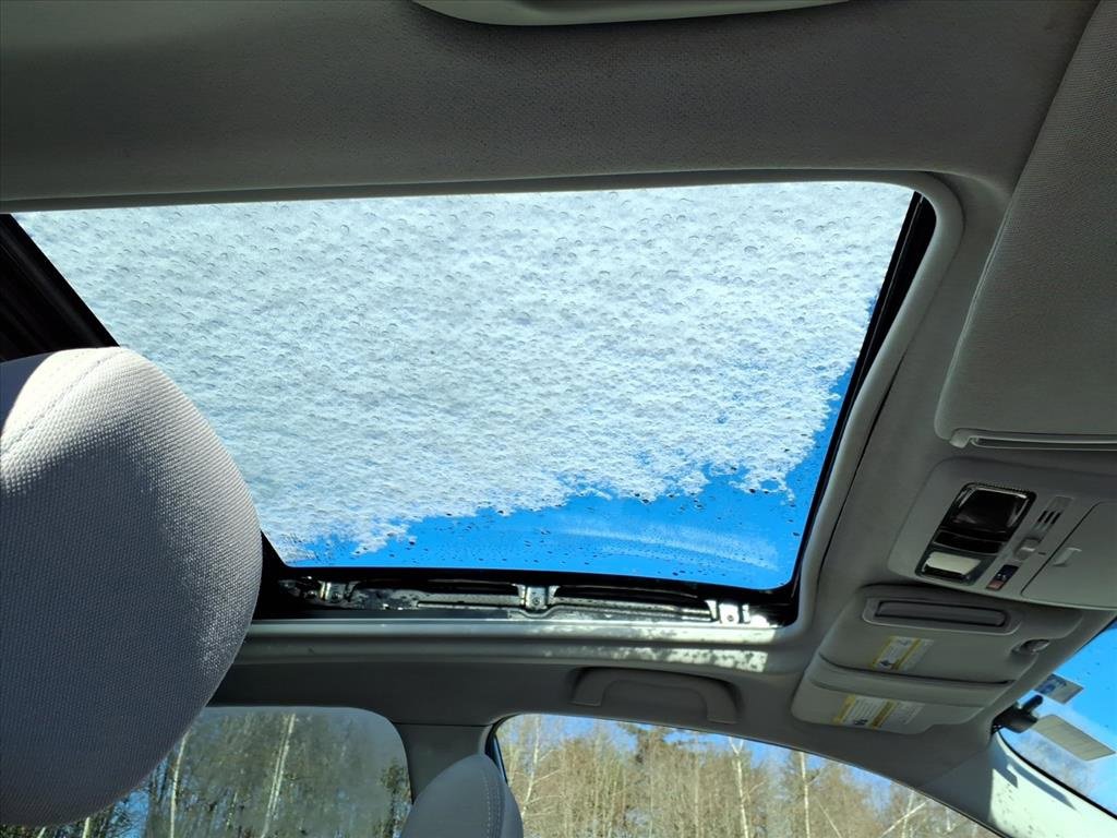 Used 2018 Subaru Forester 2.5i Premium w/ All-Weather Package image 7