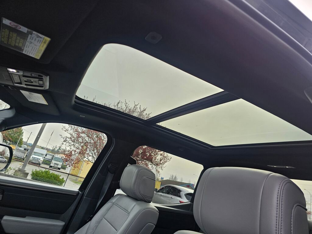 Used 2025 Toyota Tundra Limited image 25