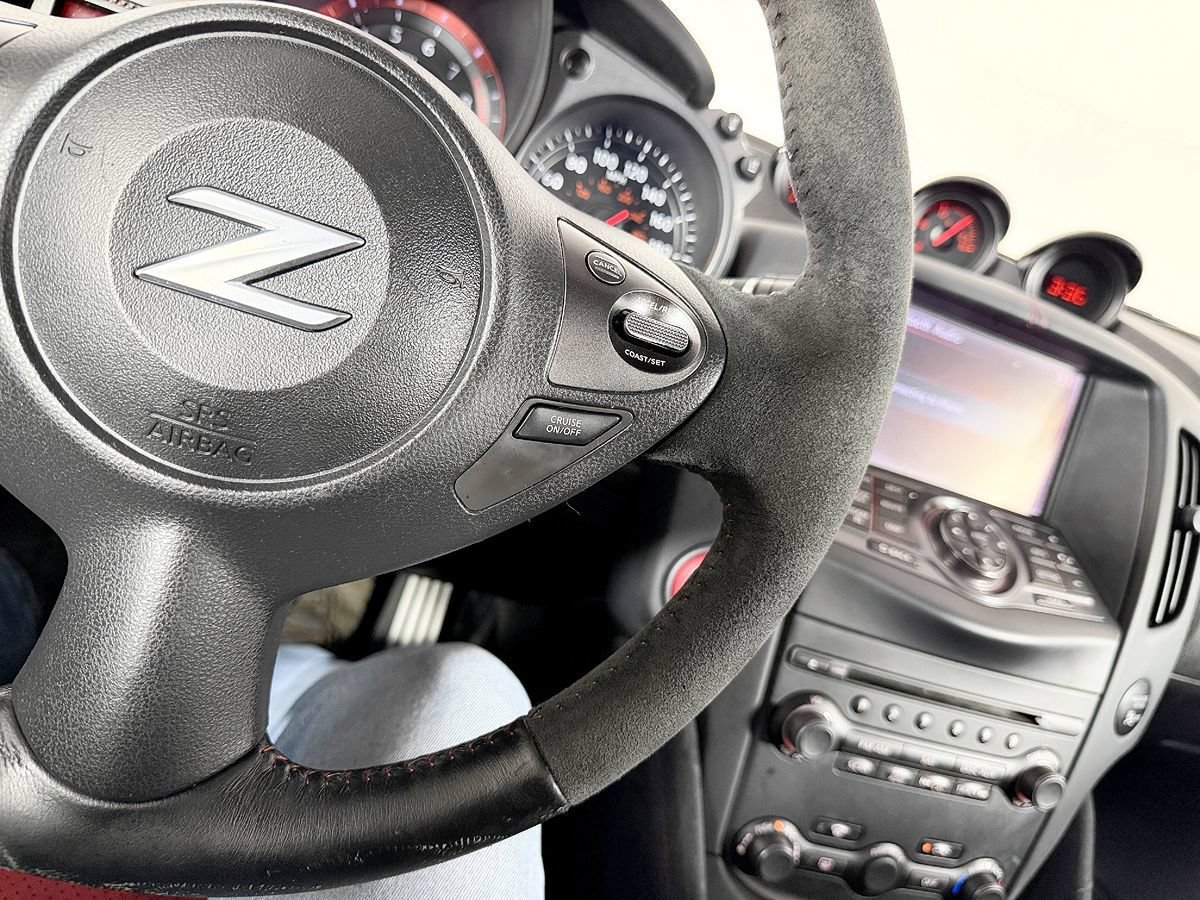 Used 2016 Nissan 370Z NISMO RWD image 50