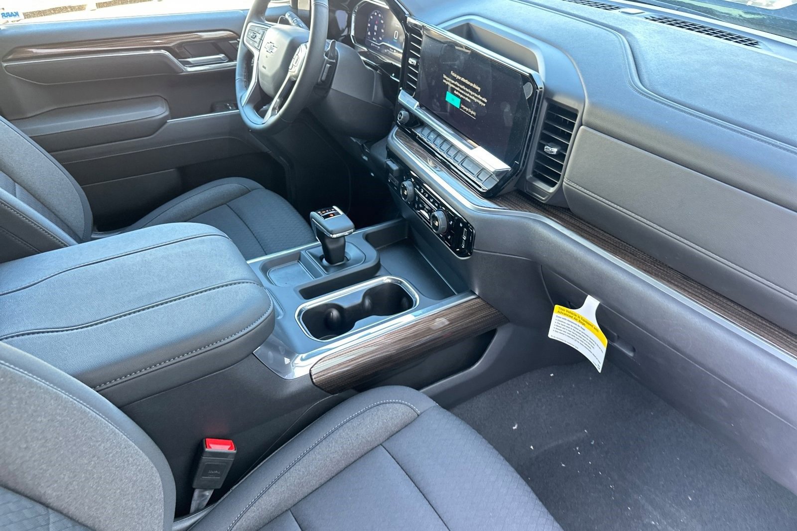 New 2025 Chevrolet Silverado 1500 LT Trail Boss w/ LPO, Dark Essentials Package image 17