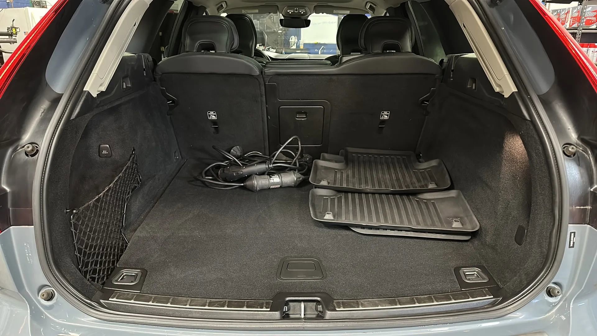 Used 2022 Volvo XC60 T8 Inscription w/ Advanced Package image 13