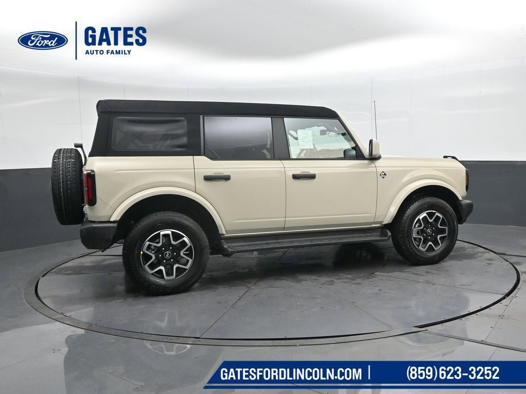 New 2026 Ford Bronco Outer Banks AWD/4WD image 3