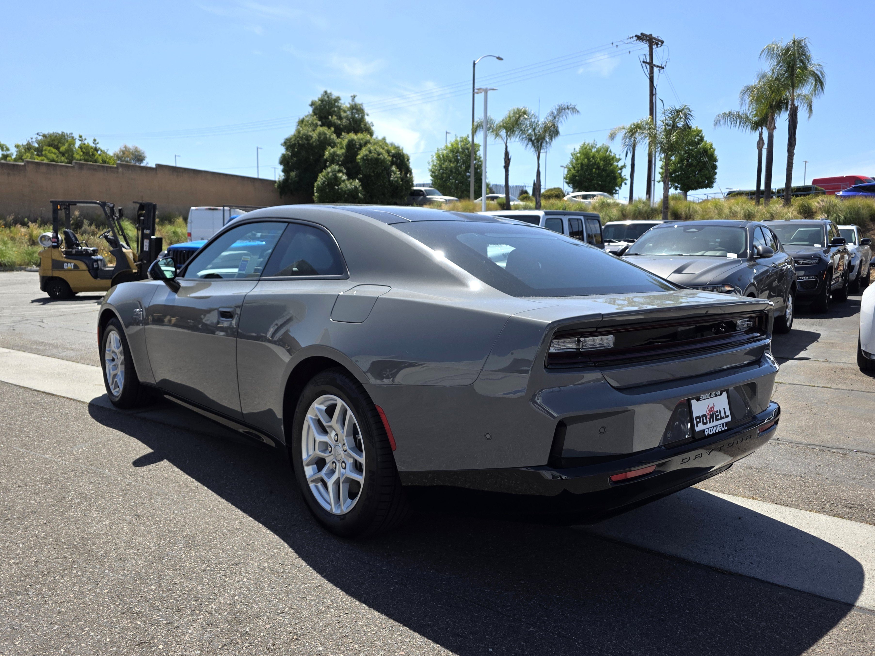 New 2025 Dodge Charger Daytona R/T w/ Sun & Sound Package AWD/4WD image 3