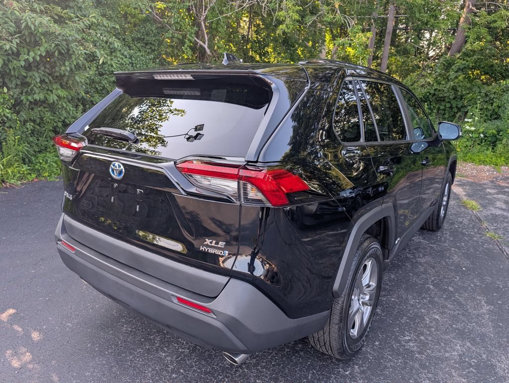 Used 2023 Toyota RAV4 XLE w/ Convenience Package AWD/4WD image 8