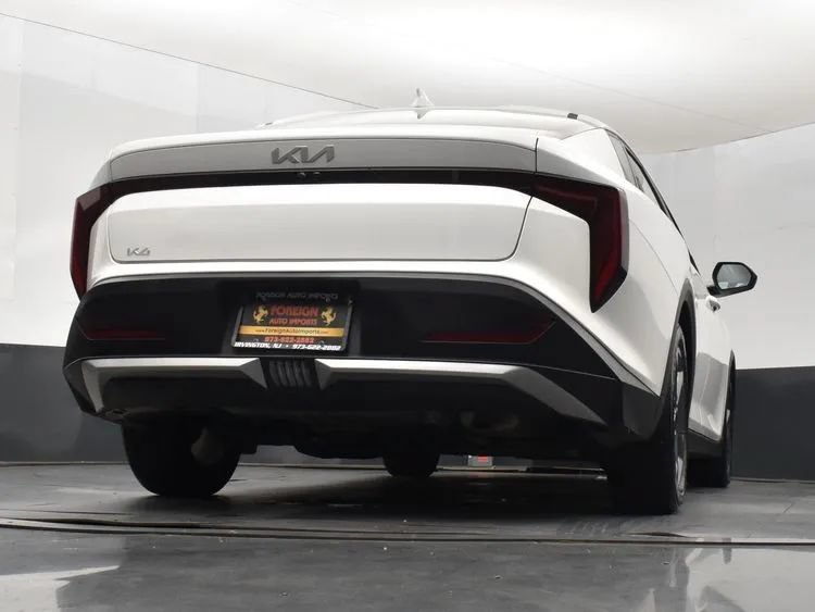 Used 2025 Kia K4 FWD image 13