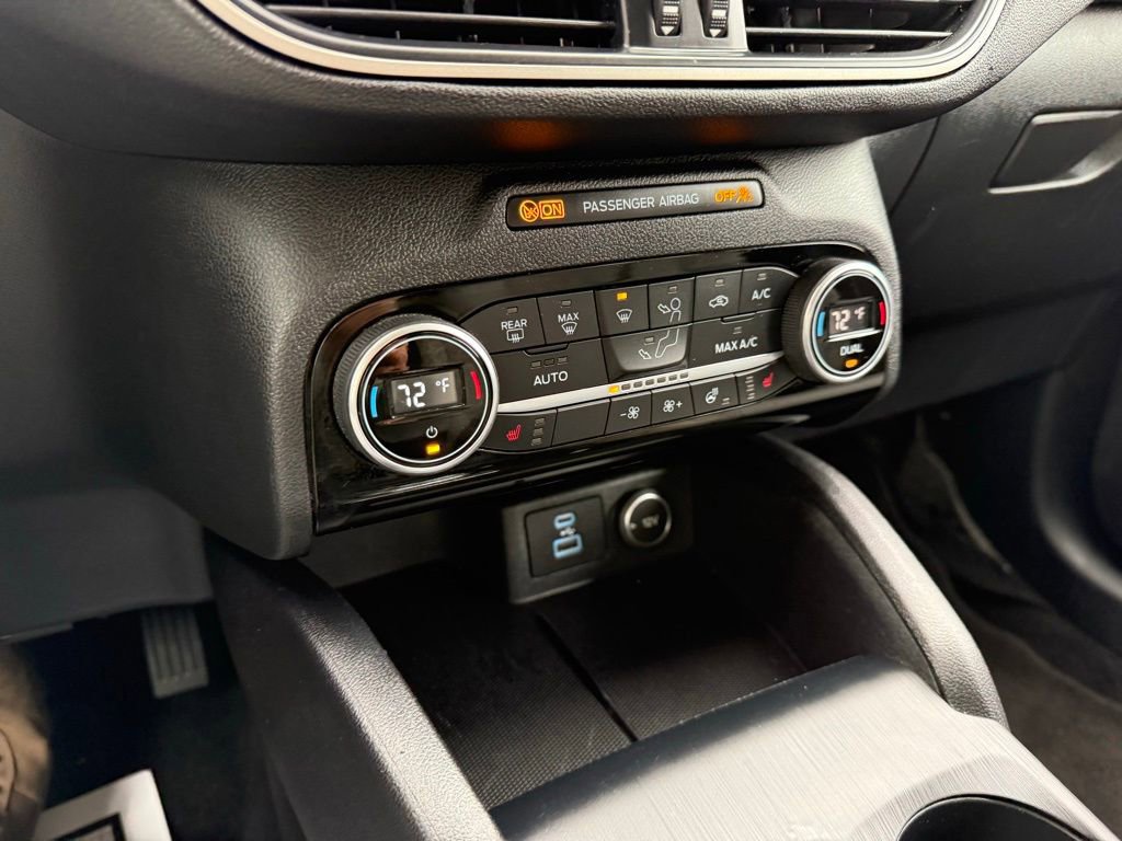 Certified 2021 Ford Escape SE w/ Cold Weather Package image 22