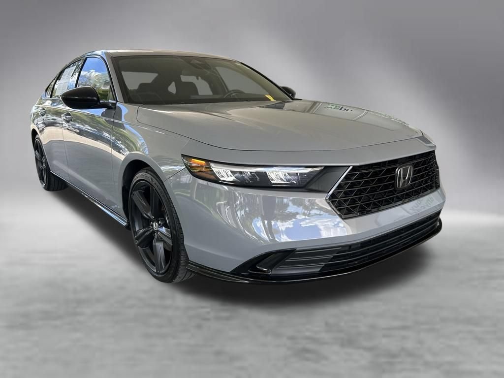 Used 2024 Honda Accord Sport image 2