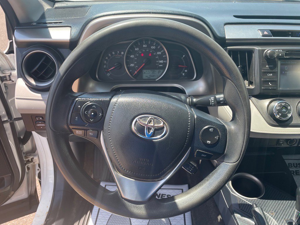 Used 2015 Toyota RAV4 LE image 14