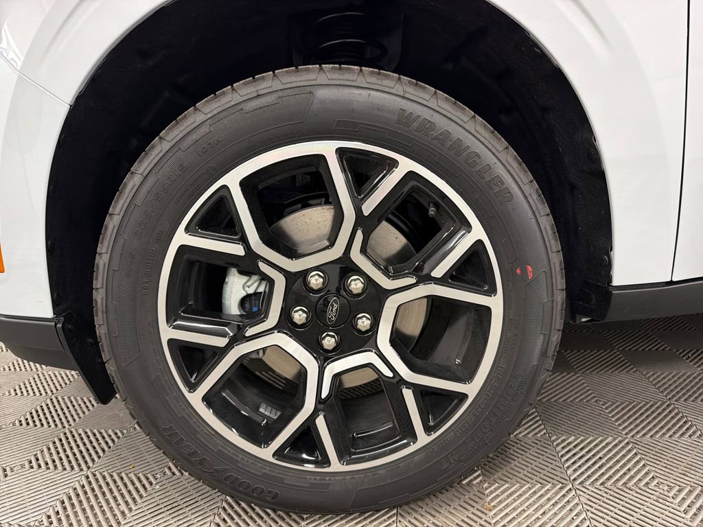 New 2026 Ford Maverick Lariat AWD/4WD image 11