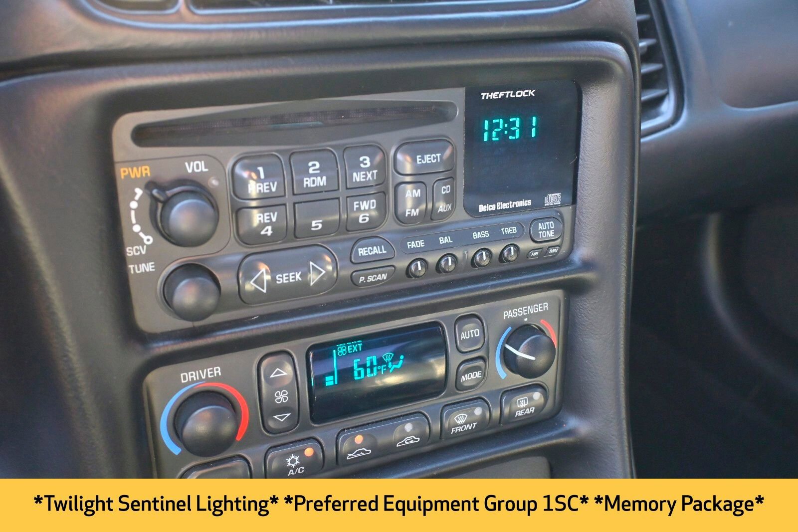 Used 2001 Chevrolet Corvette Coupe w/ Preferred Equipment Group2 image 5