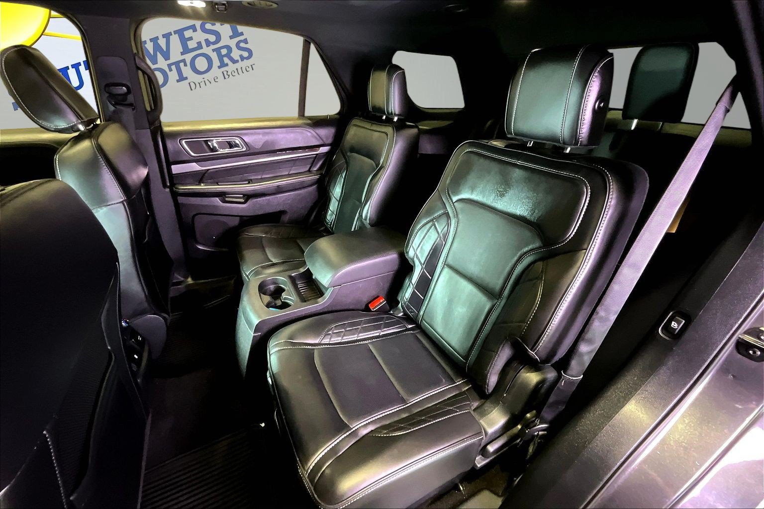 Used 2019 Ford Explorer Platinum AWD/4WD image 22