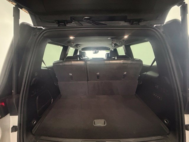 Used 2024 Jeep Wagoneer Series III AWD/4WD image 10