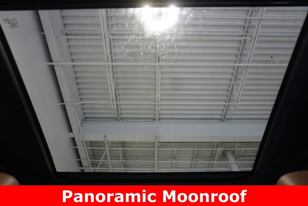 Used 2020 Toyota Highlander Platinum image 10