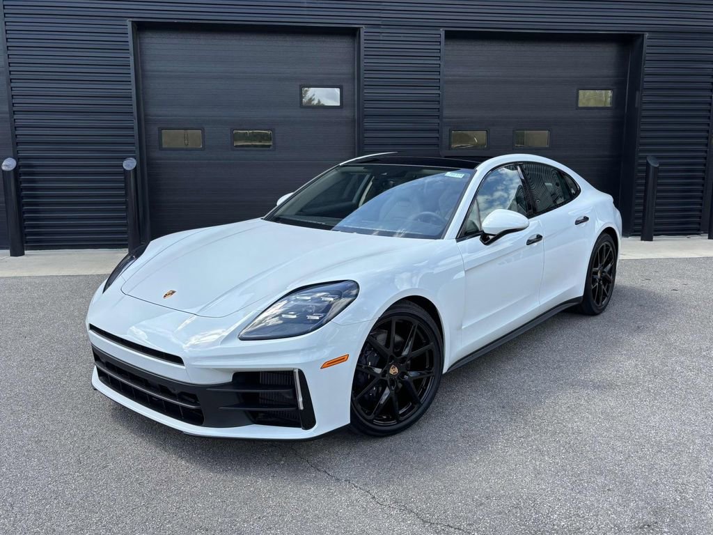 New 2025 Porsche Panamera image 1