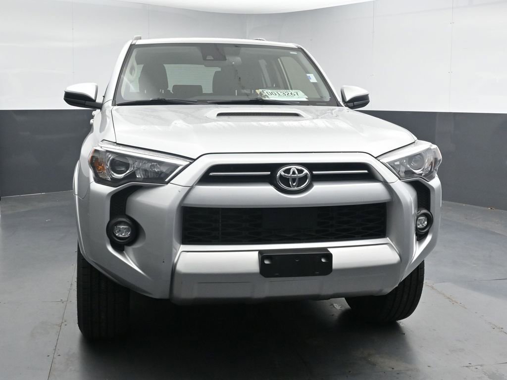 Used 2024 Toyota 4Runner TRD Off-Road AWD/4WD image 3
