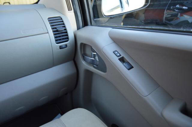 Used 2014 Nissan Frontier SV w/ SV Value Truck Package image 54