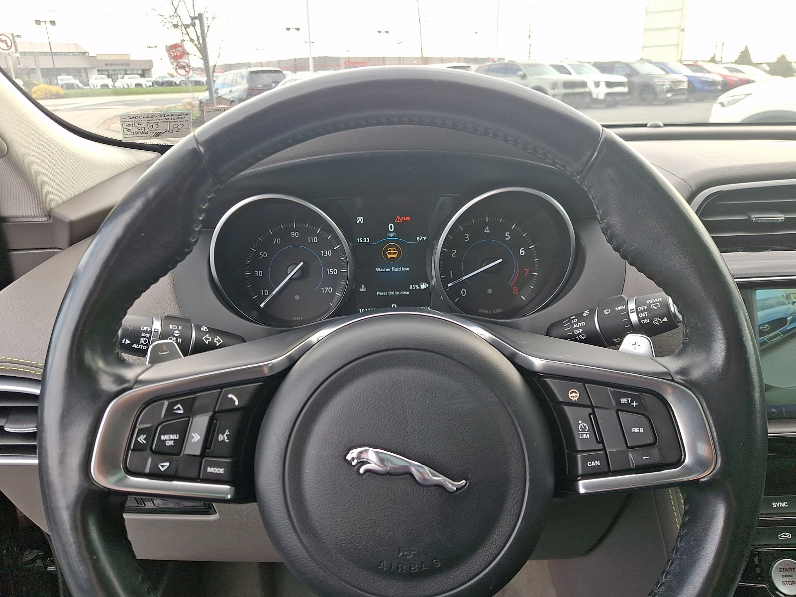 Used 2018 Jaguar F-PACE R-Sport image 19