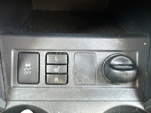 Used 2011 Toyota RAV4 Limited w/ Limited Extra Value Pkg AWD/4WD image 23
