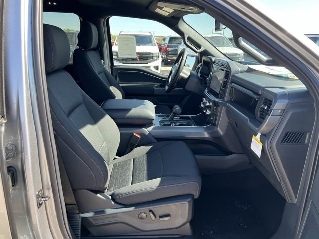 New 2025 Ford F150 XLT w/ Equipment Group 302A MID image 11