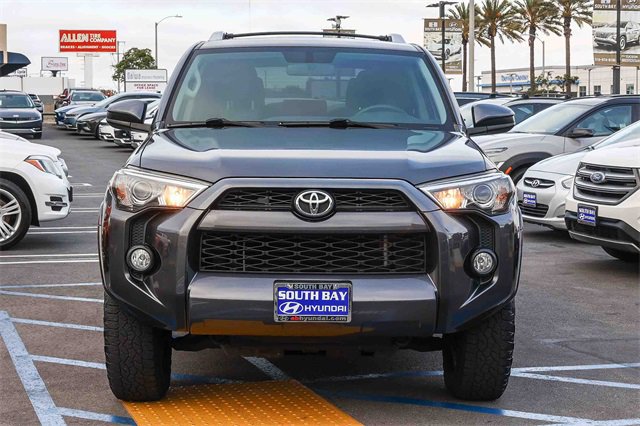 Used 2018 Toyota 4Runner SR5 image 2
