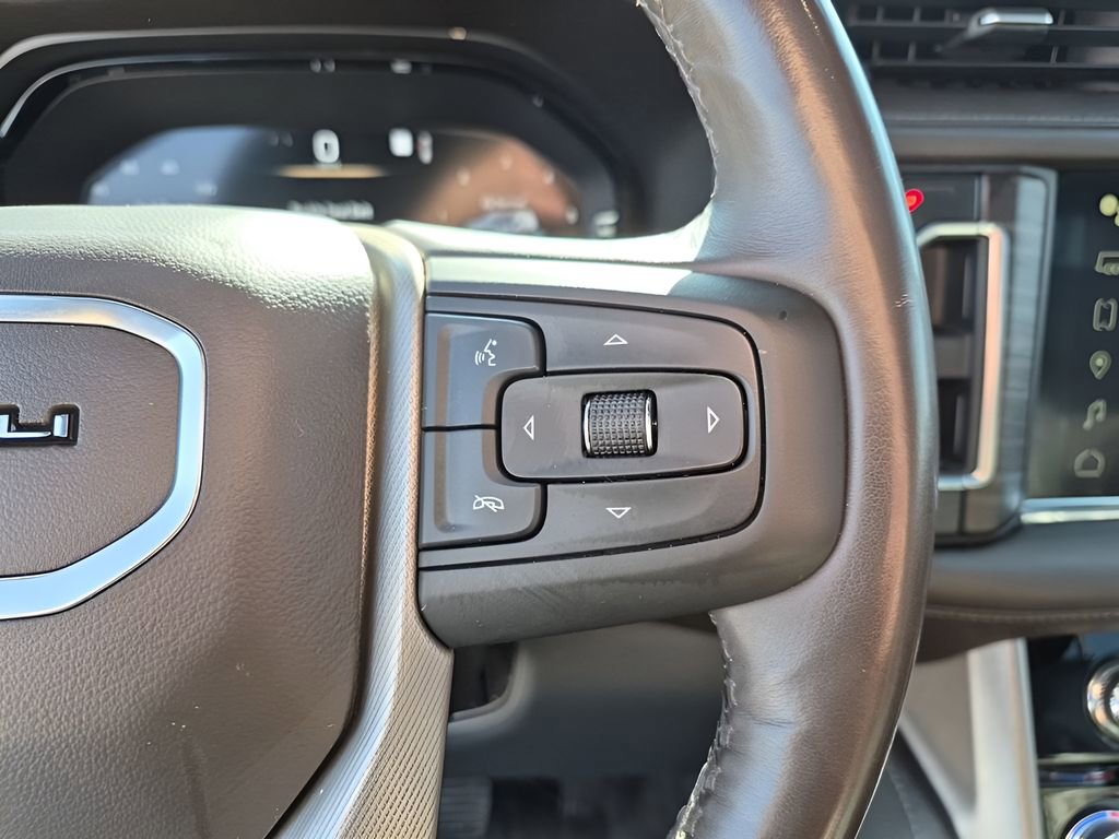 Used 2022 GMC Yukon XL Denali w/ Denali Premium Package image 34