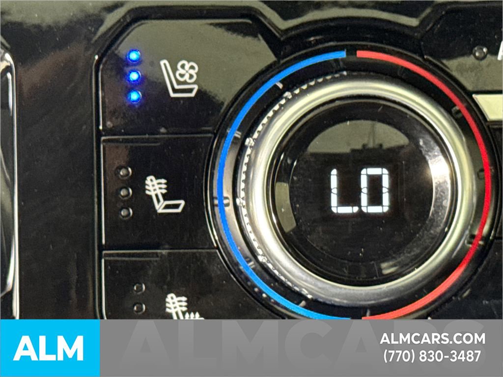 Used 2025 GMC Sierra 2500 AT4X image 36