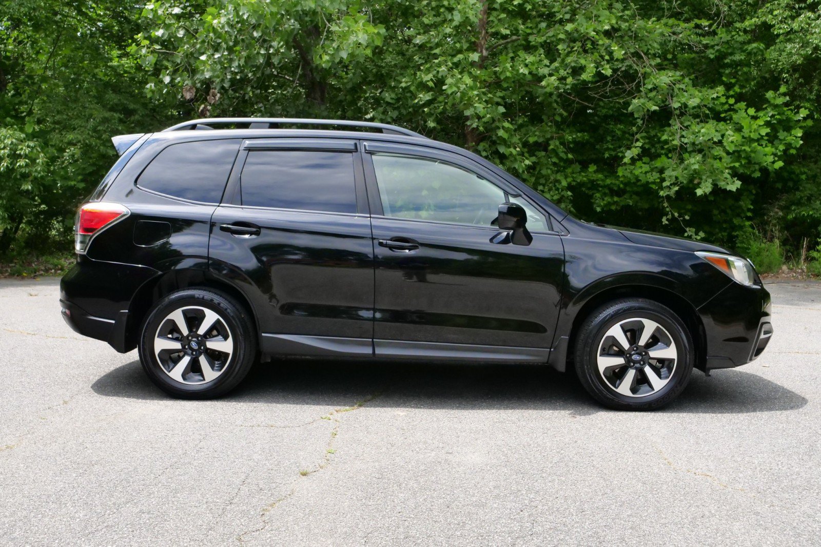 Used 2018 Subaru Forester 2.5i Premium w/ Protection Package #1 AWD/4WD image 29