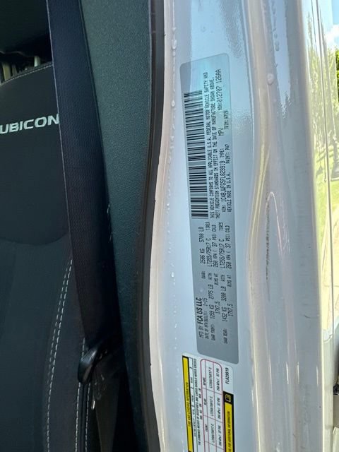 Used 2015 Jeep Wrangler Unlimited Rubicon AWD/4WD image 38