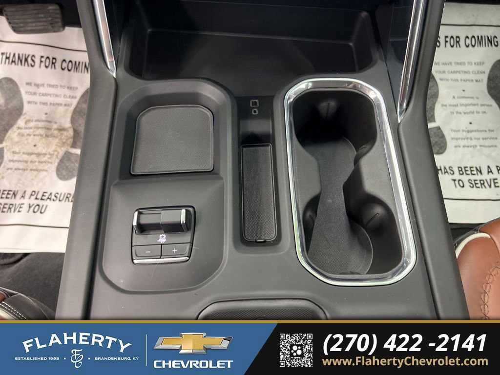 Used 2024 GMC Sierra 3500 Denali Ultimate image 30