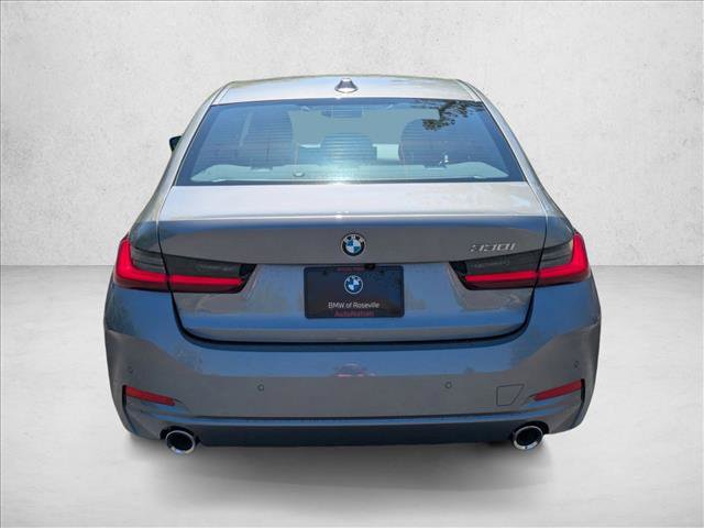 Used 2025 BMW 330i Sedan w/ Convenience Package image 7