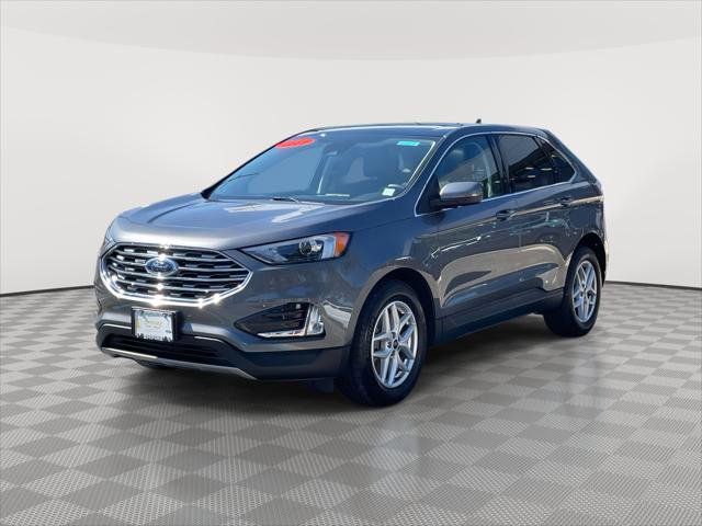Used 2022 Ford Edge SEL w/ Convenience Package image 3