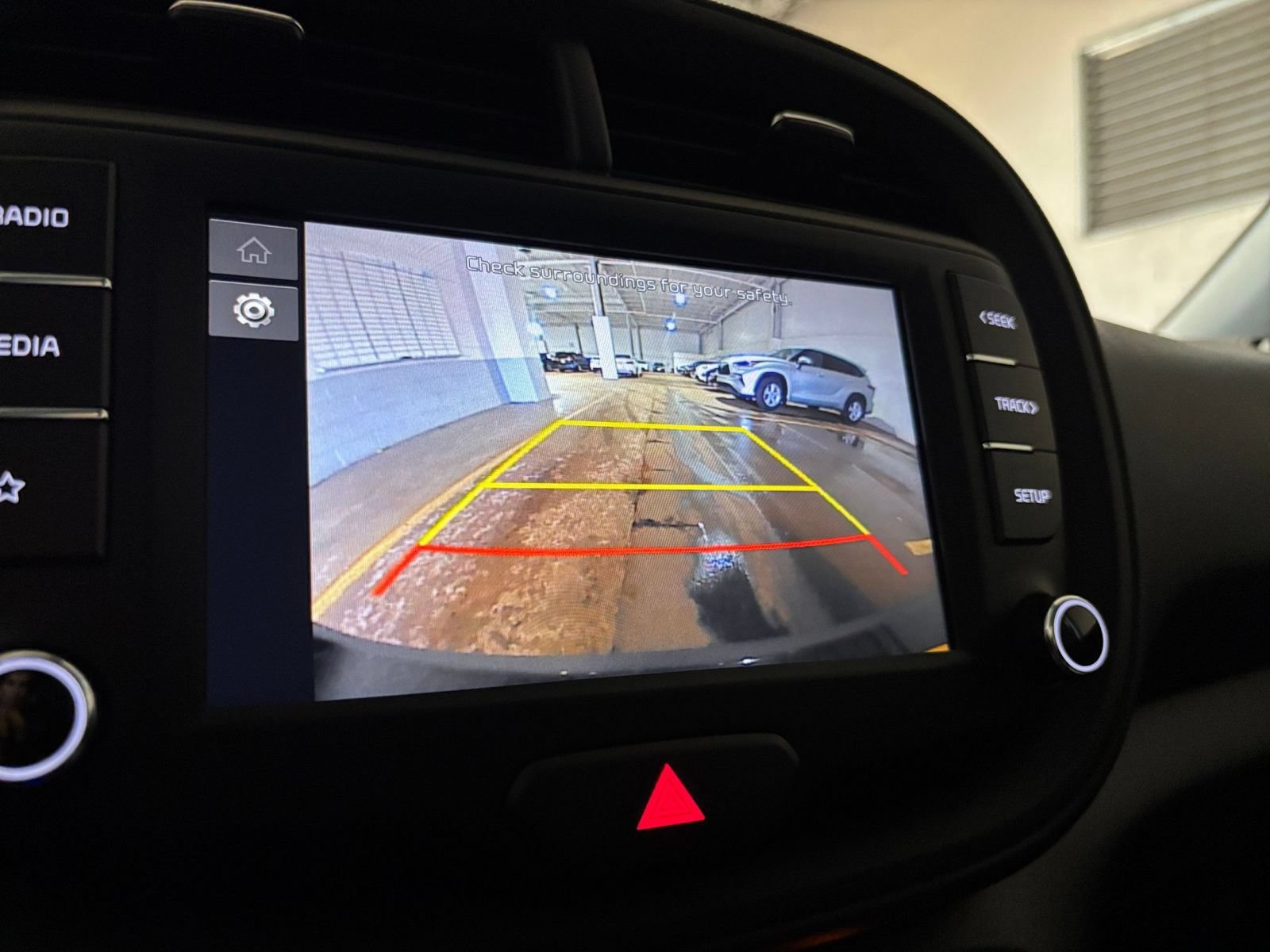 Used 2025 Kia Soul LX w/ LX Technology Package FWD image 21