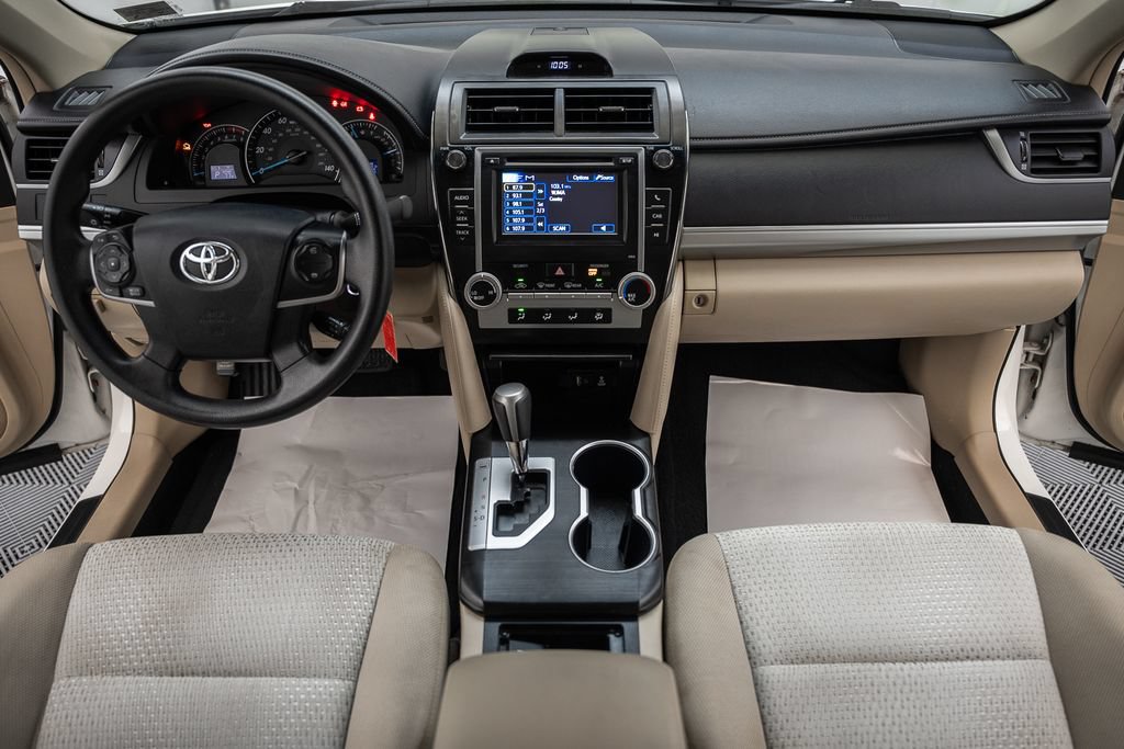 Used 2012 Toyota Camry LE FWD image 18